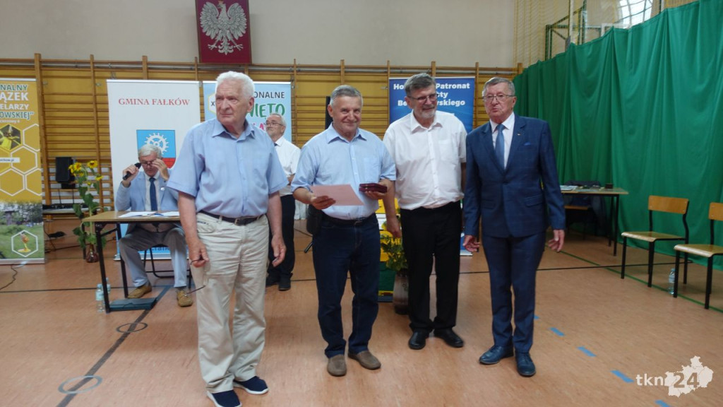 WIDEO: Wielkie pszczelarskie święto w Fałkowie [wideo, zdjęcia]
