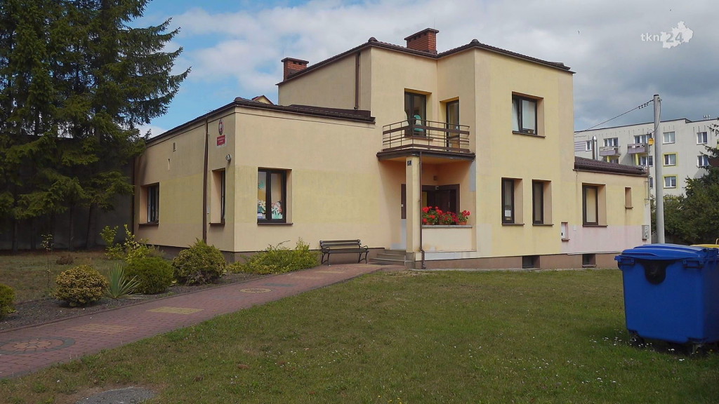 Trwają wakacyjne remonty w koneckich szkołach i przedszkolach [wideo, zdjęcia]