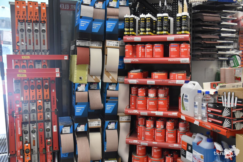 Bimex w Końskich. Materiały budowlane, farby, lakiery, drzwi