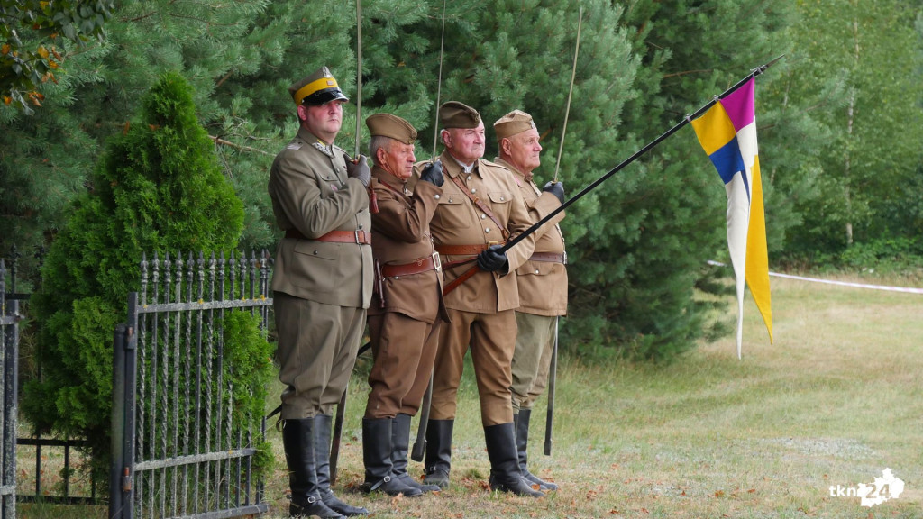 Ułani w Białym Ługu. Zobaczcie wspaniałe rekonstrukcje historyczne [wideo, zdjęcia]