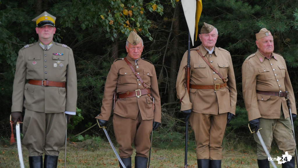 Ułani w Białym Ługu. Zobaczcie wspaniałe rekonstrukcje historyczne [wideo, zdjęcia]