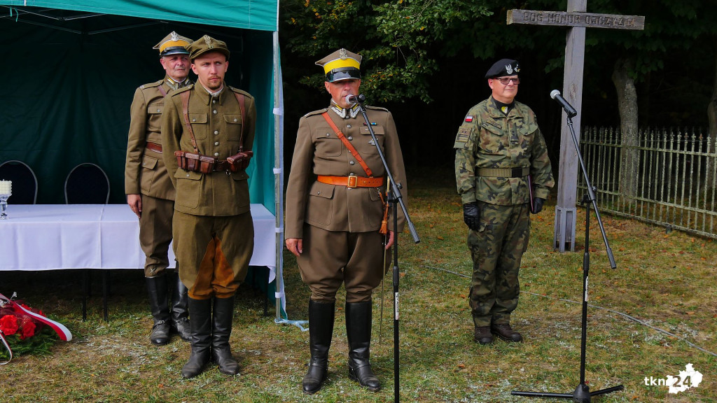 Ułani w Białym Ługu. Zobaczcie wspaniałe rekonstrukcje historyczne [wideo, zdjęcia]