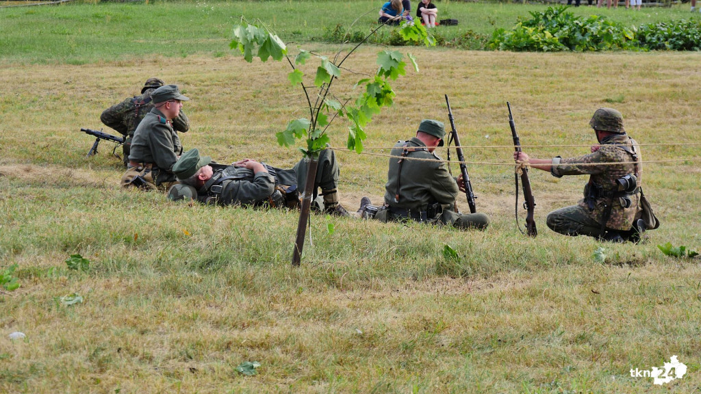Ułani w Białym Ługu. Zobaczcie wspaniałe rekonstrukcje historyczne [wideo, zdjęcia]