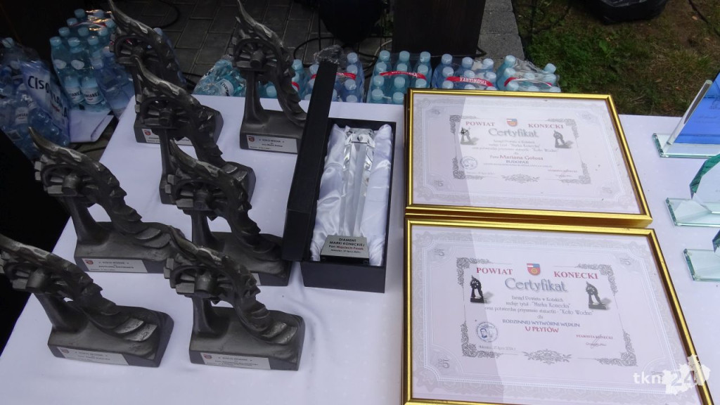 Poznajcie laureatów powiatowych nagród w 2024 roku! [wideo, zdjęcia]