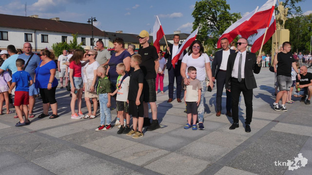Godzina W w Końskich. Zobaczcie co działo się na rynku [wideo, zdjęcia]