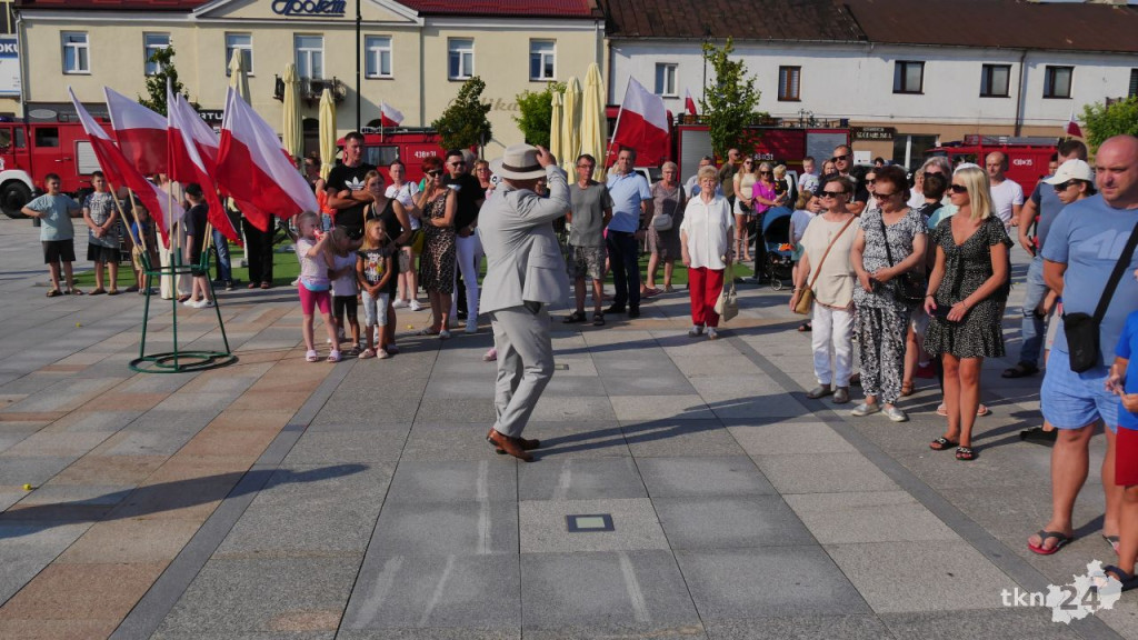 Godzina W w Końskich. Zobaczcie co działo się na rynku [wideo, zdjęcia]