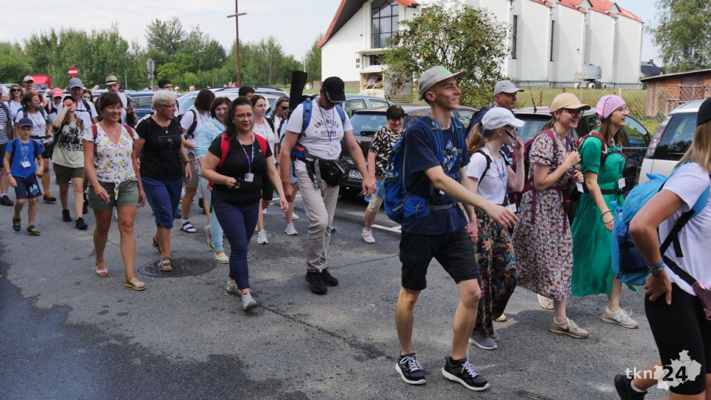 46. Piesza Pielgrzymka Radomska. Konecczanie wyruszyli! [wideo, zdjęcia]