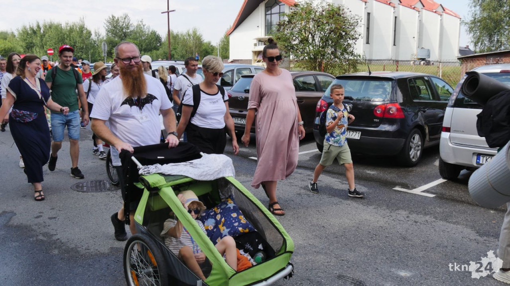 46. Piesza Pielgrzymka Radomska. Konecczanie wyruszyli! [wideo, zdjęcia]