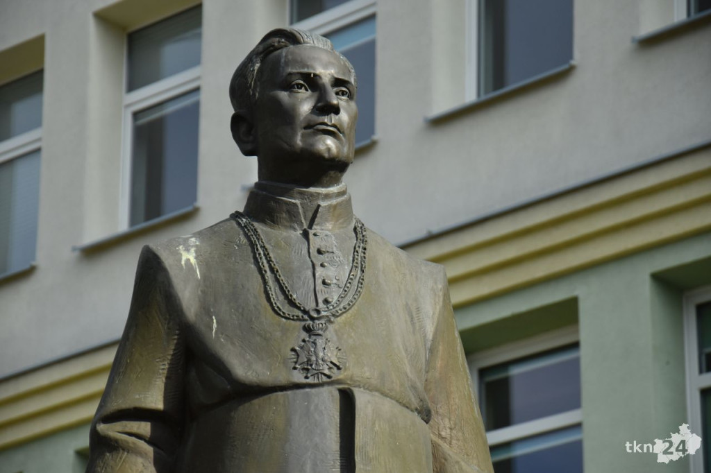 VI Rajd Rowerowy Szlakiem Brygady Świętokrzyskiej NSZ wyruszył do Lasocina [wideo, zdjęcia]