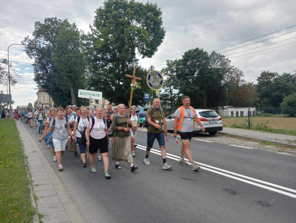 Niedziela na pielgrzymce. Z Maluszyna do Kolonii Raczkowic