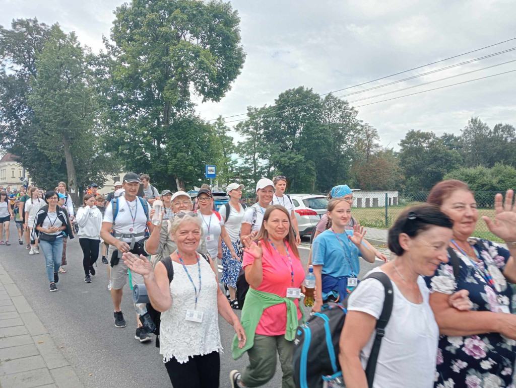 Niedziela na pielgrzymce. Z Maluszyna do Kolonii Raczkowic