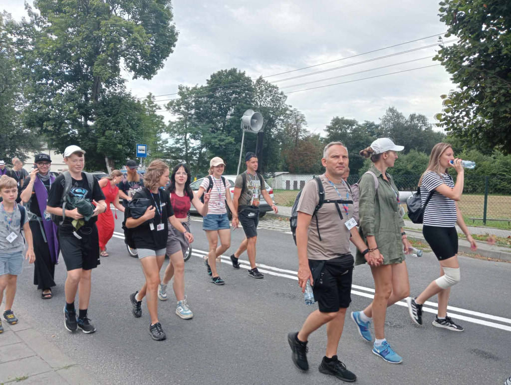 Niedziela na pielgrzymce. Z Maluszyna do Kolonii Raczkowic