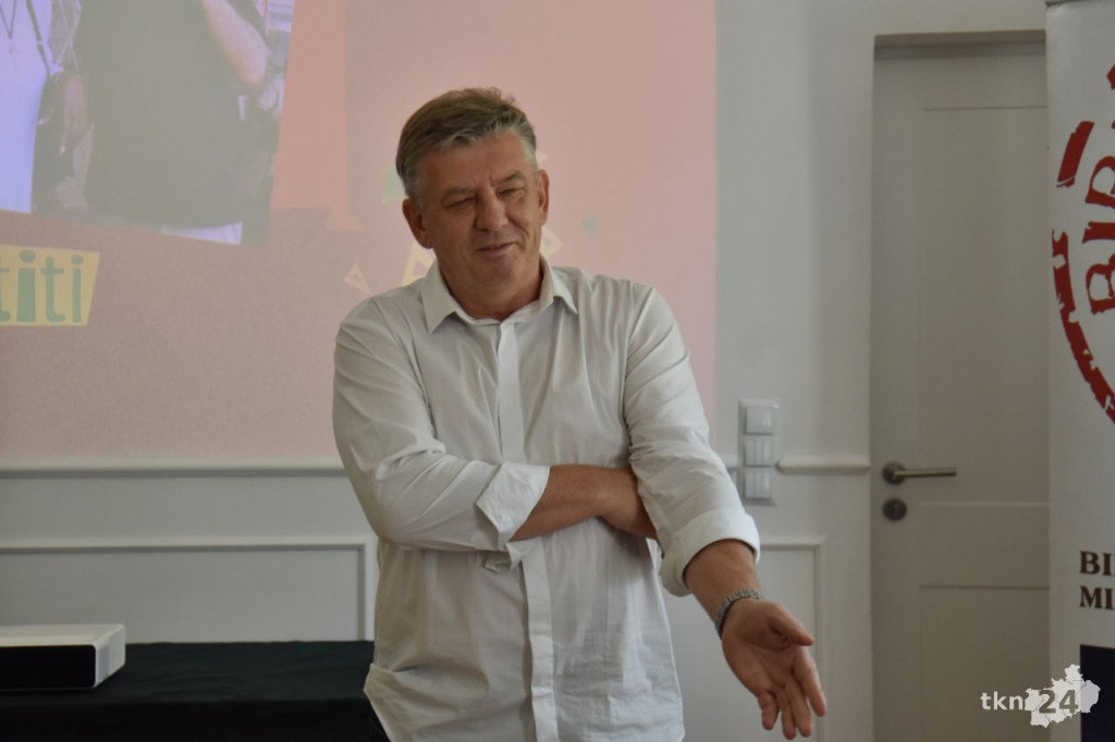 Misjonarki z Zambii odwiedziły grób ks. Marcelego Prawicy w Końskich [wideo, zdjęcia]