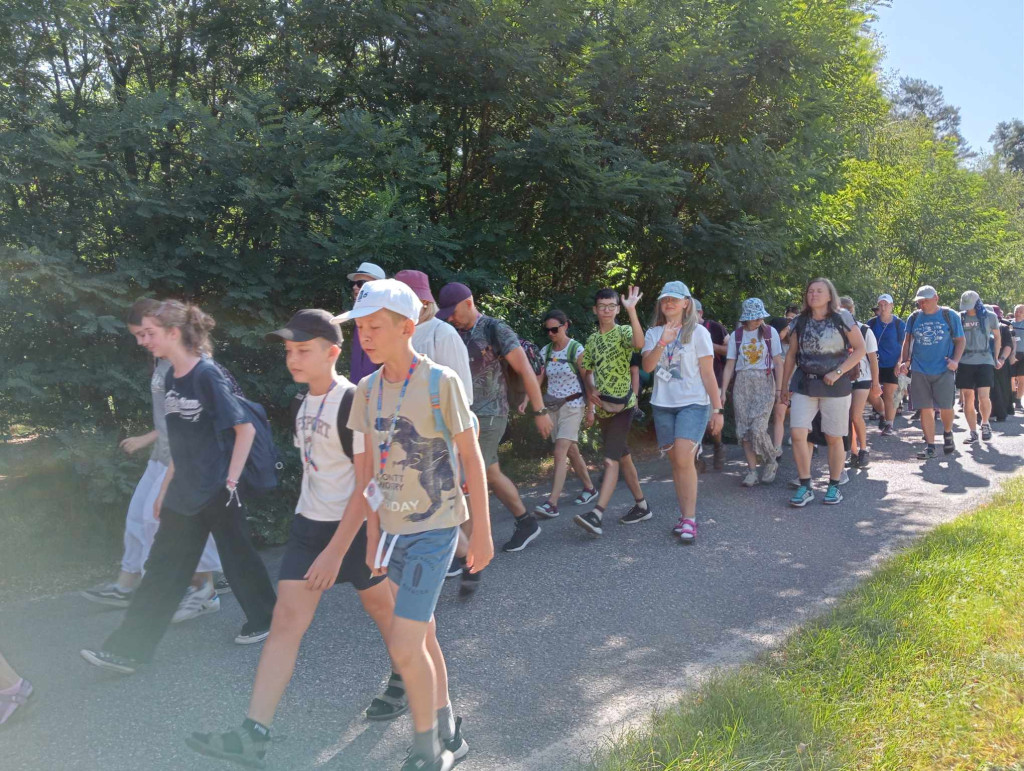 Koneccy pielgrzymi w trasie. Fotorelacja z poniedziałku [zdjęcia]