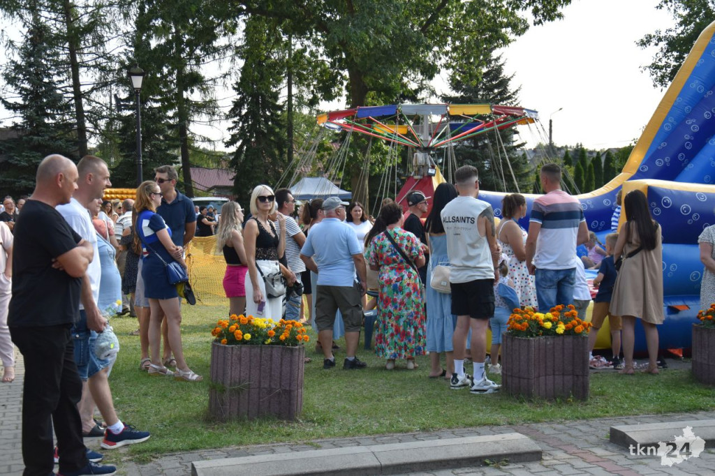 Dobroczynny festyn parafialny w Stąporkowie [wideo, zdjęcia]