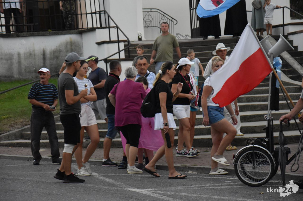 174. Radoszycka Pielgrzymka wyruszyła do Częstochowy [wideo, zdjęcia]
