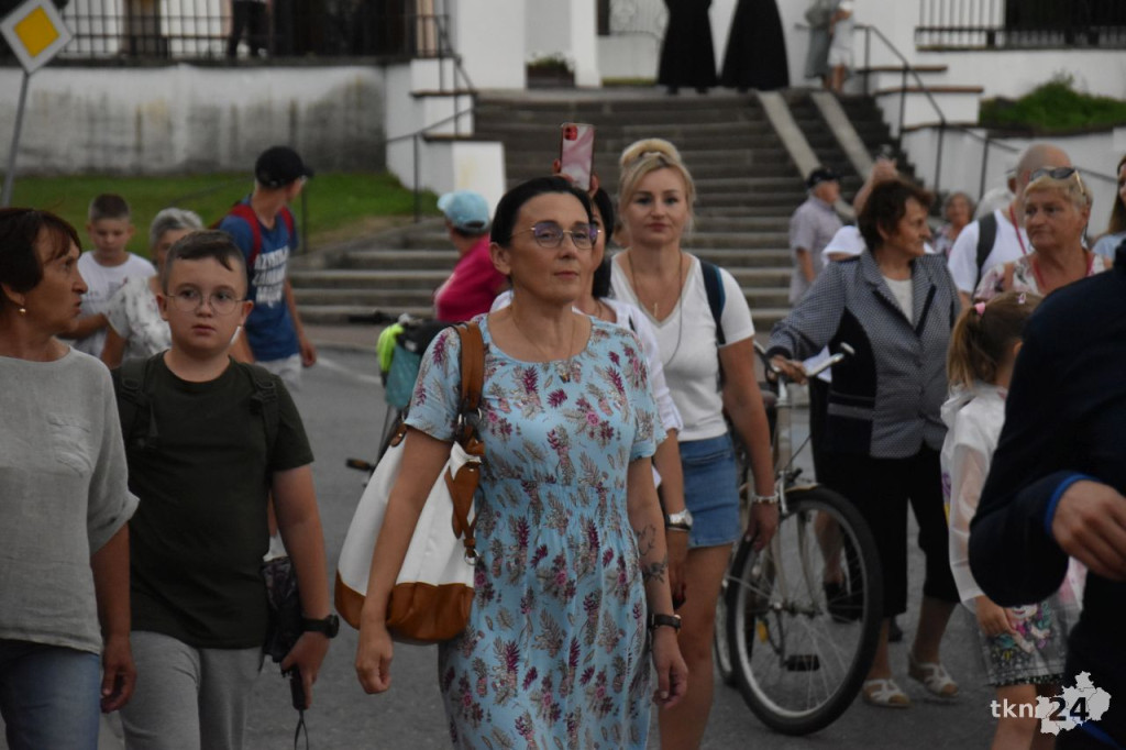174. Radoszycka Pielgrzymka wyruszyła do Częstochowy [wideo, zdjęcia]