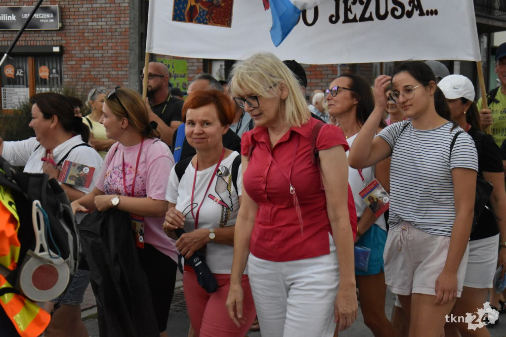 174. Radoszycka Pielgrzymka wyruszyła do Częstochowy [wideo, zdjęcia]