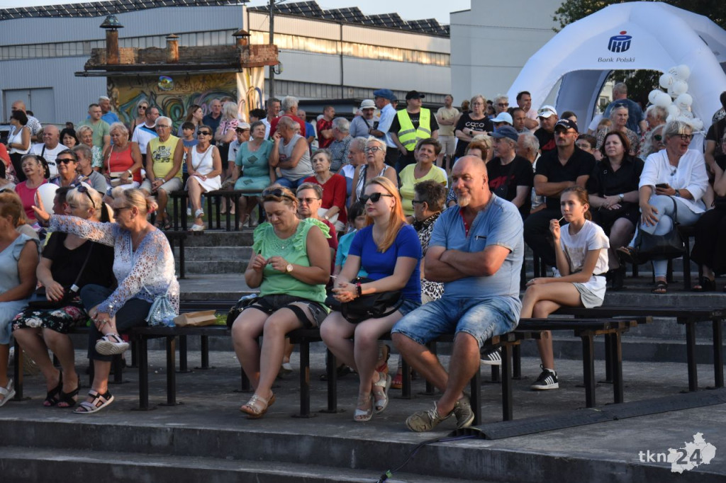 Niedziela na Dniach Stąporkowa 2024 z Łysą Górą i Teatrem Ognia [wideo, zdjęcia]