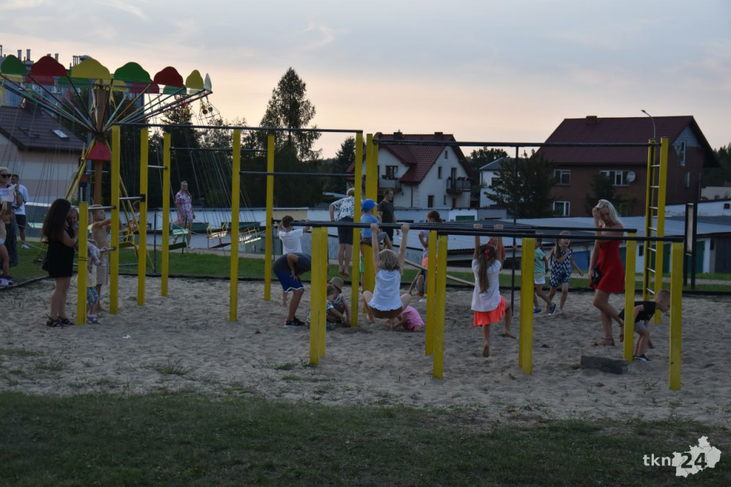 Niedziela na Dniach Stąporkowa 2024 z Łysą Górą i Teatrem Ognia [wideo, zdjęcia]