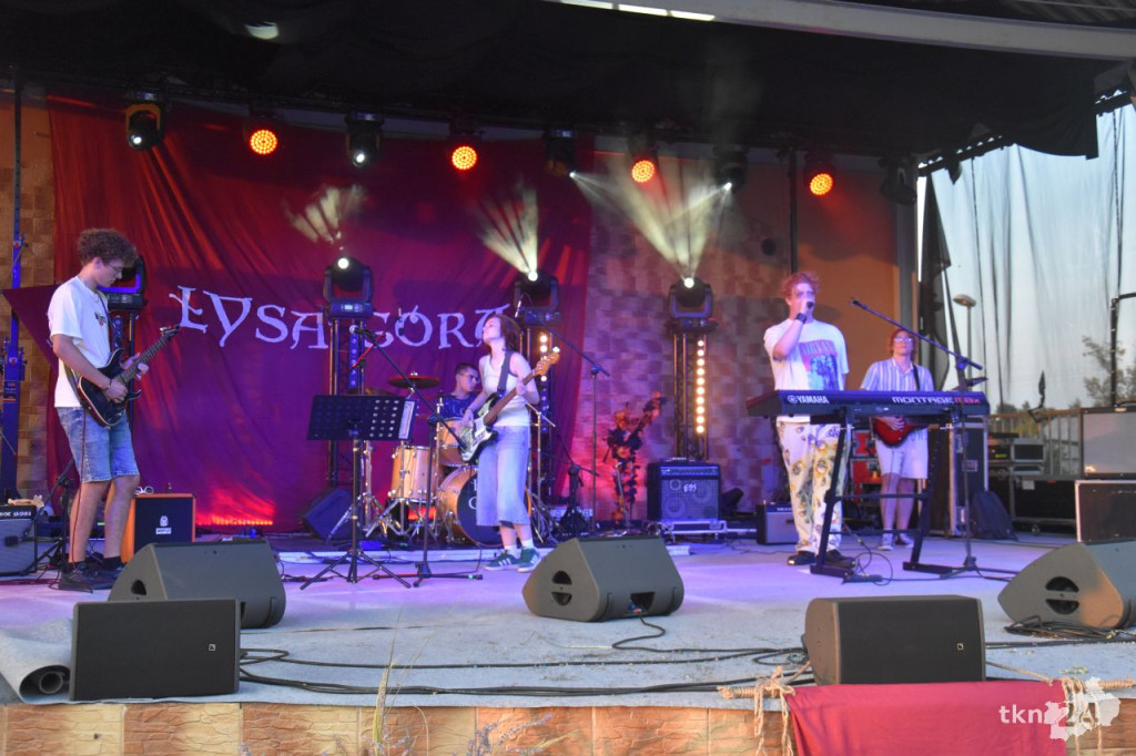 Niedziela na Dniach Stąporkowa 2024 z Łysą Górą i Teatrem Ognia [wideo, zdjęcia]