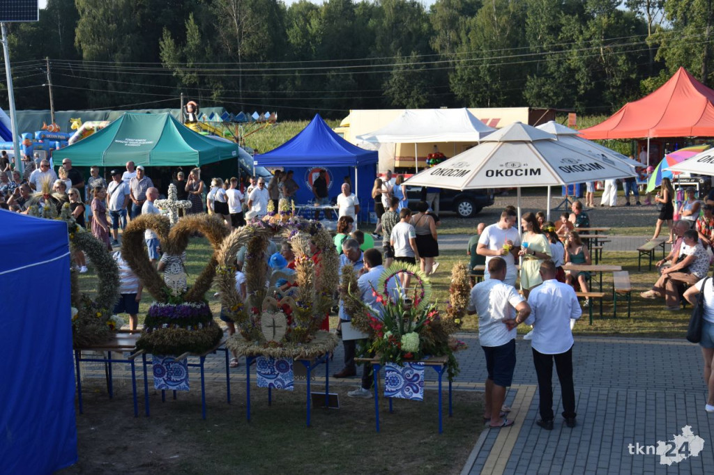 Dożynki powiatu koneckiego i gminy Słupia Konecka w rytmach disco-polo [wideo, zdjęcia]