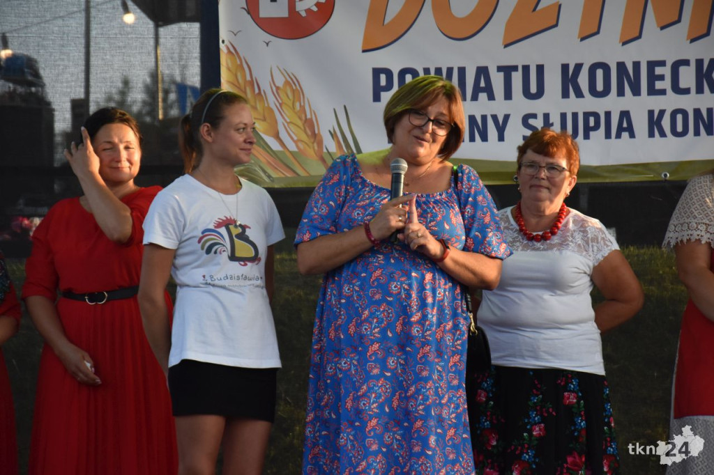 Dożynki powiatu koneckiego i gminy Słupia Konecka w rytmach disco-polo [wideo, zdjęcia]