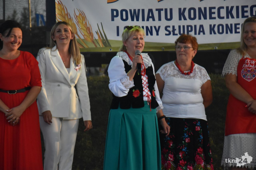 Dożynki powiatu koneckiego i gminy Słupia Konecka w rytmach disco-polo [wideo, zdjęcia]
