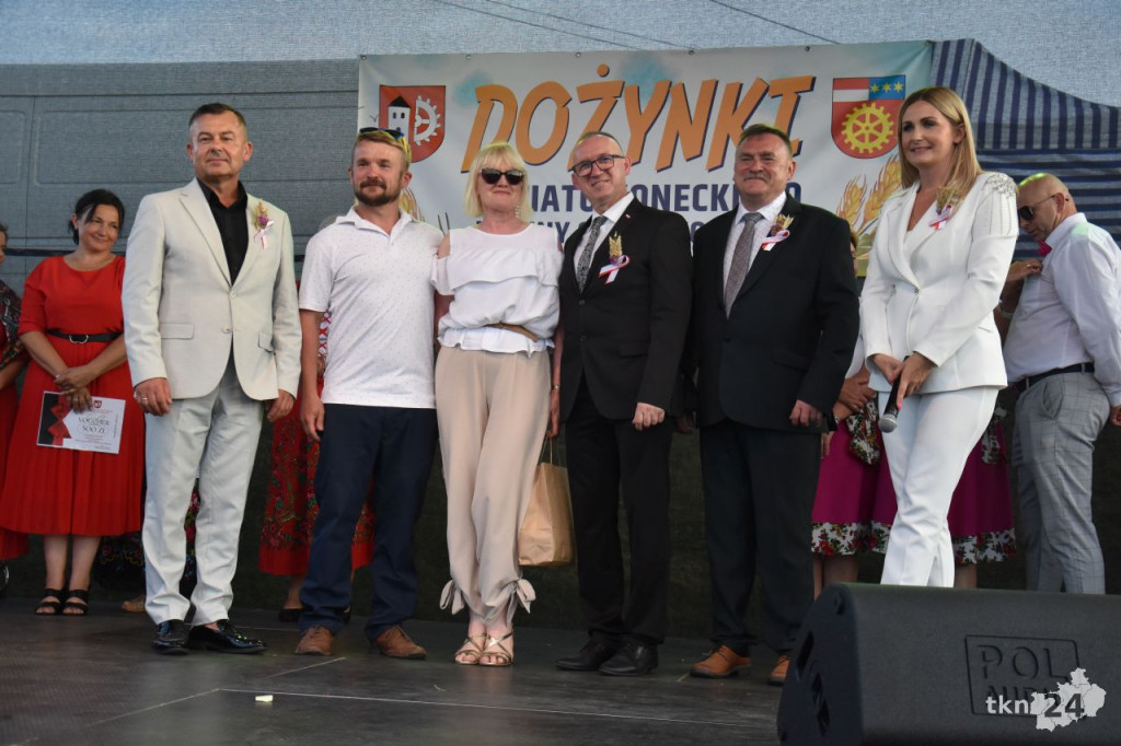 Dożynki powiatu koneckiego i gminy Słupia Konecka w rytmach disco-polo [wideo, zdjęcia]