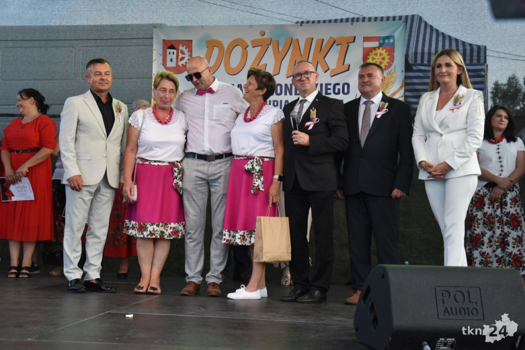 Dożynki powiatu koneckiego i gminy Słupia Konecka w rytmach disco-polo [wideo, zdjęcia]