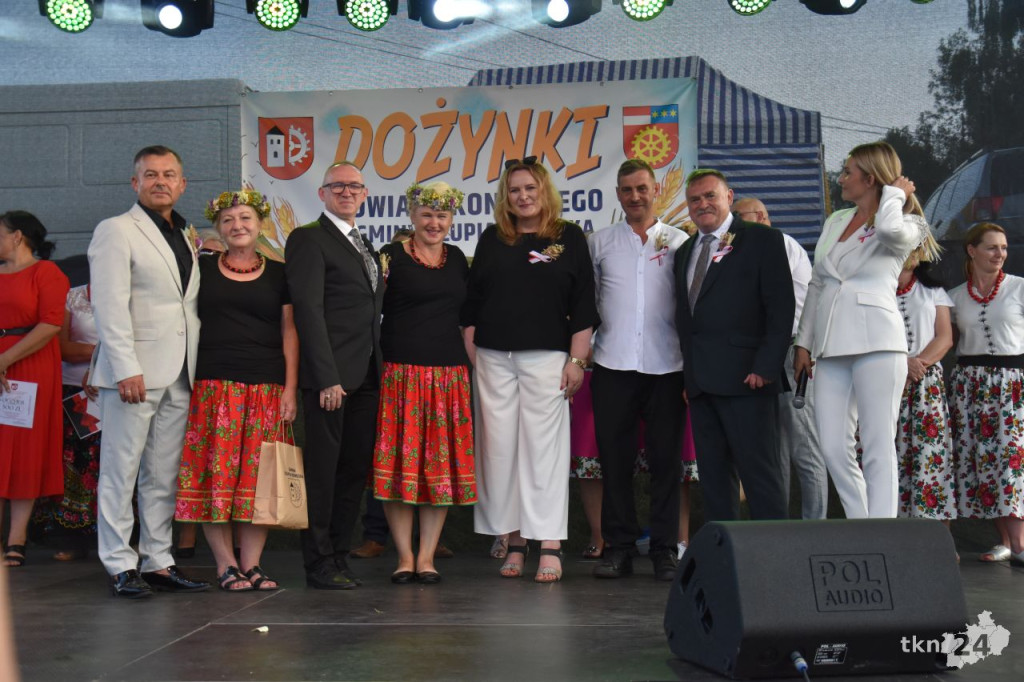 Dożynki powiatu koneckiego i gminy Słupia Konecka w rytmach disco-polo [wideo, zdjęcia]