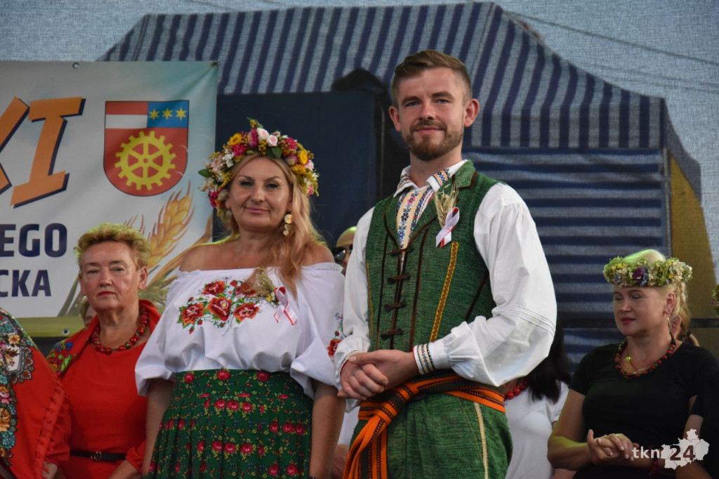 Dożynki powiatu koneckiego i gminy Słupia Konecka w rytmach disco-polo [wideo, zdjęcia]