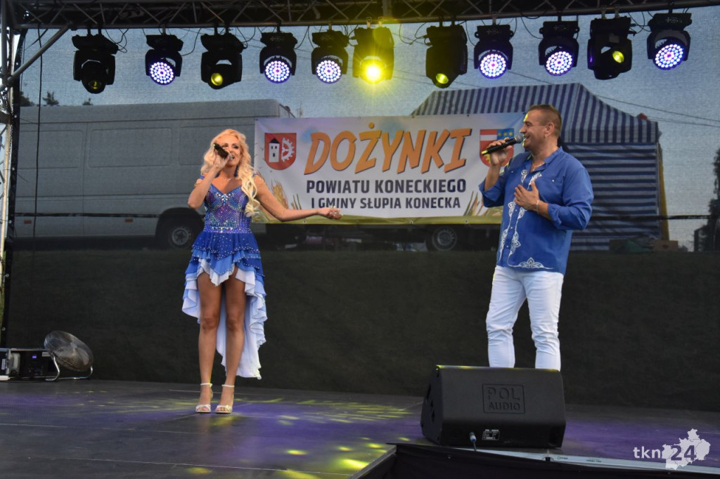 Dożynki powiatu koneckiego i gminy Słupia Konecka w rytmach disco-polo [wideo, zdjęcia]