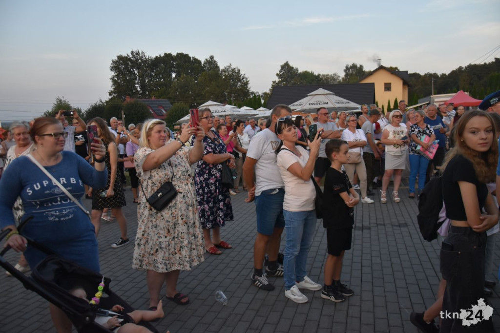 Dożynki powiatu koneckiego i gminy Słupia Konecka w rytmach disco-polo [wideo, zdjęcia]