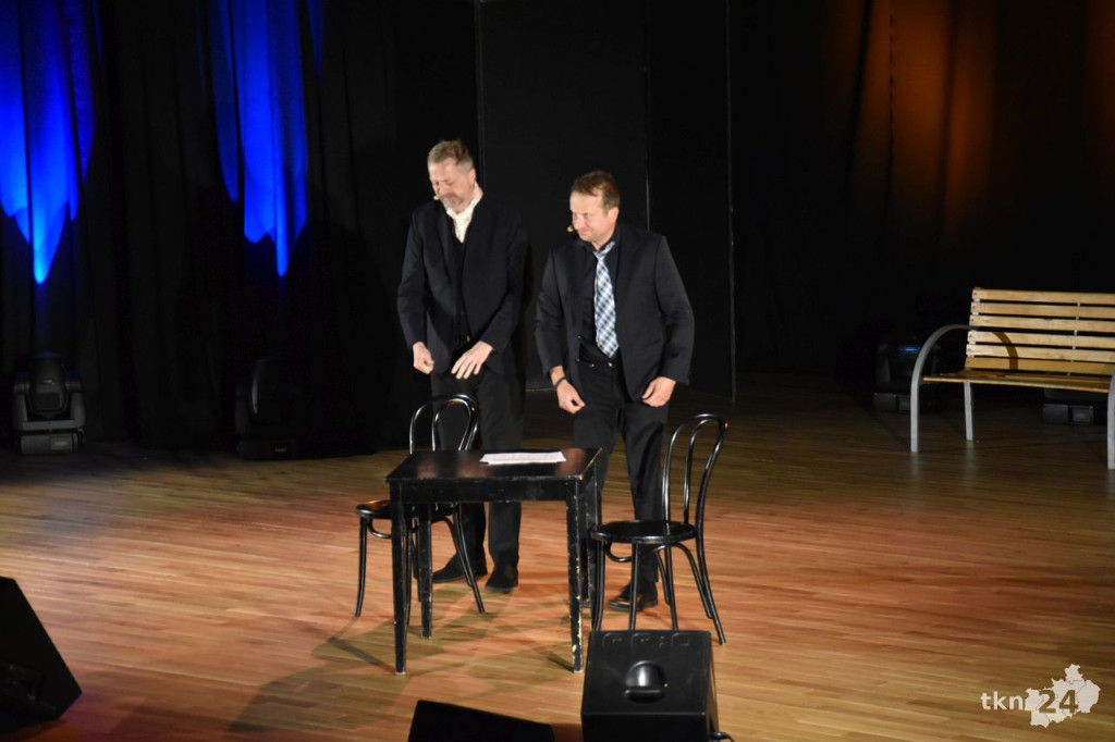 Kabaret Moralnego Niepokoju wystąpił w Koneckim Centrum Kultury [wideo, zdjęcia]