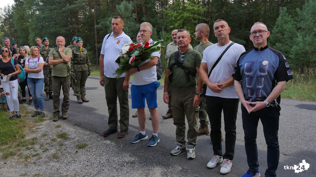 Powiat konecki zaprosił na nocny patriotyczny marsz [wideo, zdjęcia]