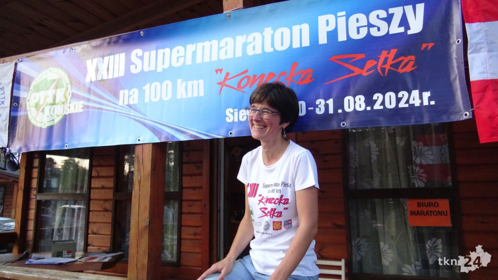 Najtwardsi piechurzy wędrują po Konecczyźnie [wideo, zdjęcia]