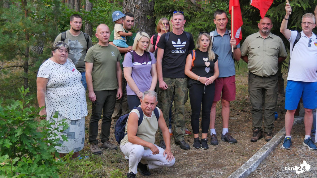 Powiat konecki zaprosił na nocny patriotyczny marsz [wideo, zdjęcia]