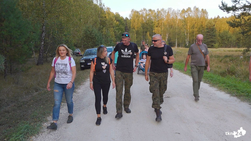 Powiat konecki zaprosił na nocny patriotyczny marsz [wideo, zdjęcia]
