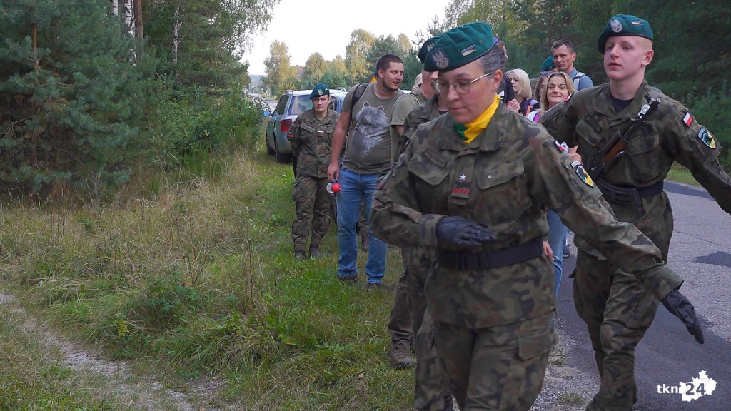 Powiat konecki zaprosił na nocny patriotyczny marsz [wideo, zdjęcia]