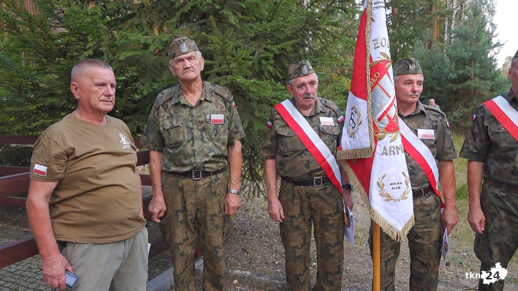 Powiat konecki zaprosił na nocny patriotyczny marsz [wideo, zdjęcia]