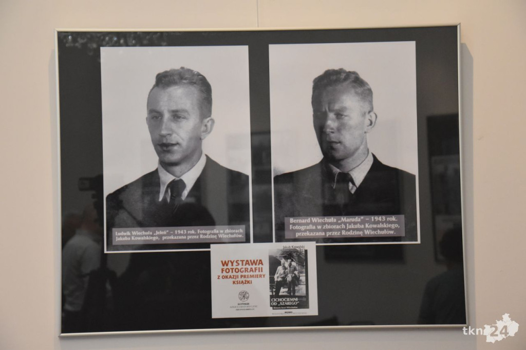 Cichociemni od `Szarego`. Historia braci Wiechułów. Premiera książki podczas Koneckiego Września [wideo, zdjęcia]