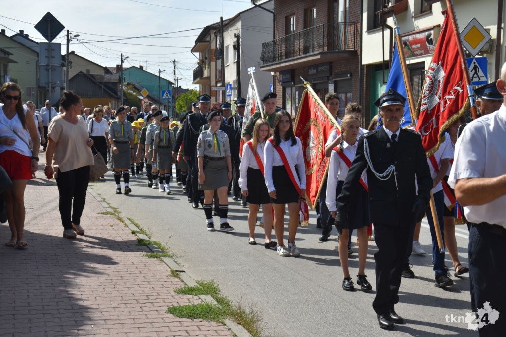 Mieszkańcy Radoszyc upamiętnili 80. rocznicę pacyfikacji miasta [wideo, zdjęcia]