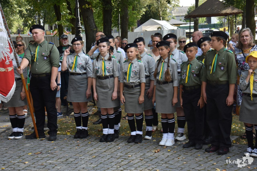 Mieszkańcy Radoszyc upamiętnili 80. rocznicę pacyfikacji miasta [wideo, zdjęcia]