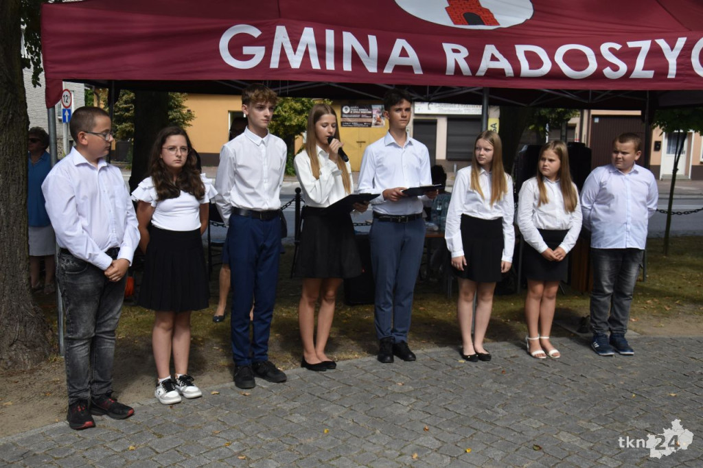 Mieszkańcy Radoszyc upamiętnili 80. rocznicę pacyfikacji miasta [wideo, zdjęcia]
