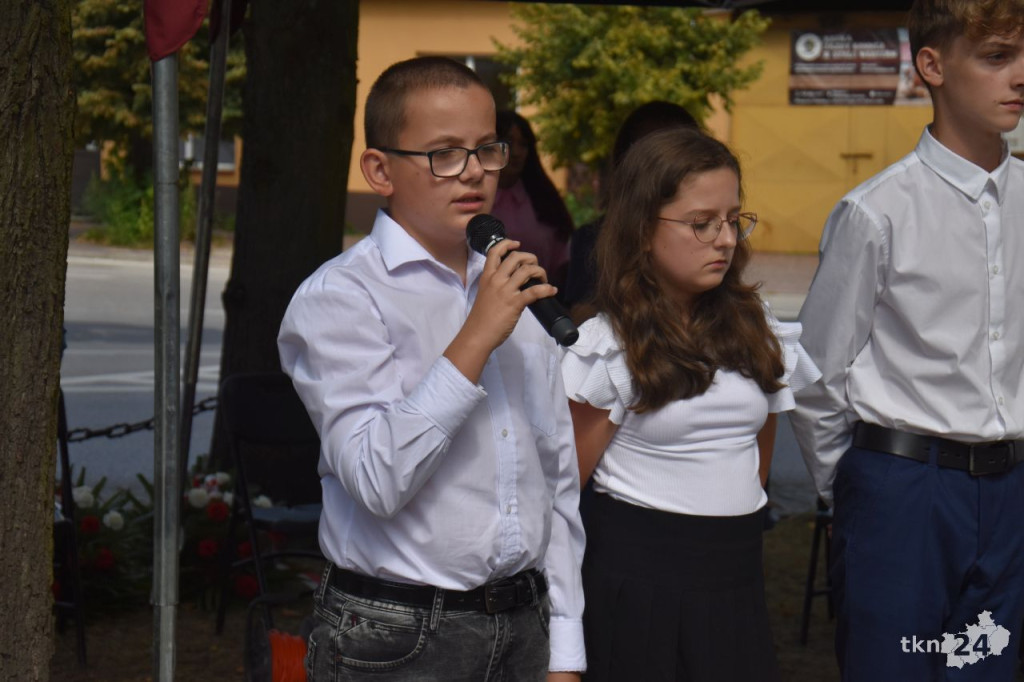 Mieszkańcy Radoszyc upamiętnili 80. rocznicę pacyfikacji miasta [wideo, zdjęcia]