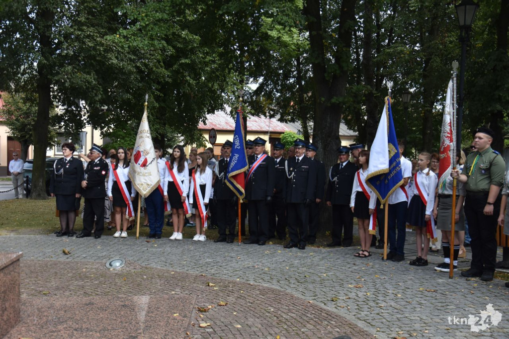 Mieszkańcy Radoszyc upamiętnili 80. rocznicę pacyfikacji miasta [wideo, zdjęcia]