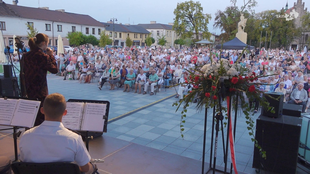 Niedziela na Koneckim Wrześniu. Msza święta i koncert [wideo, zdjęcia]