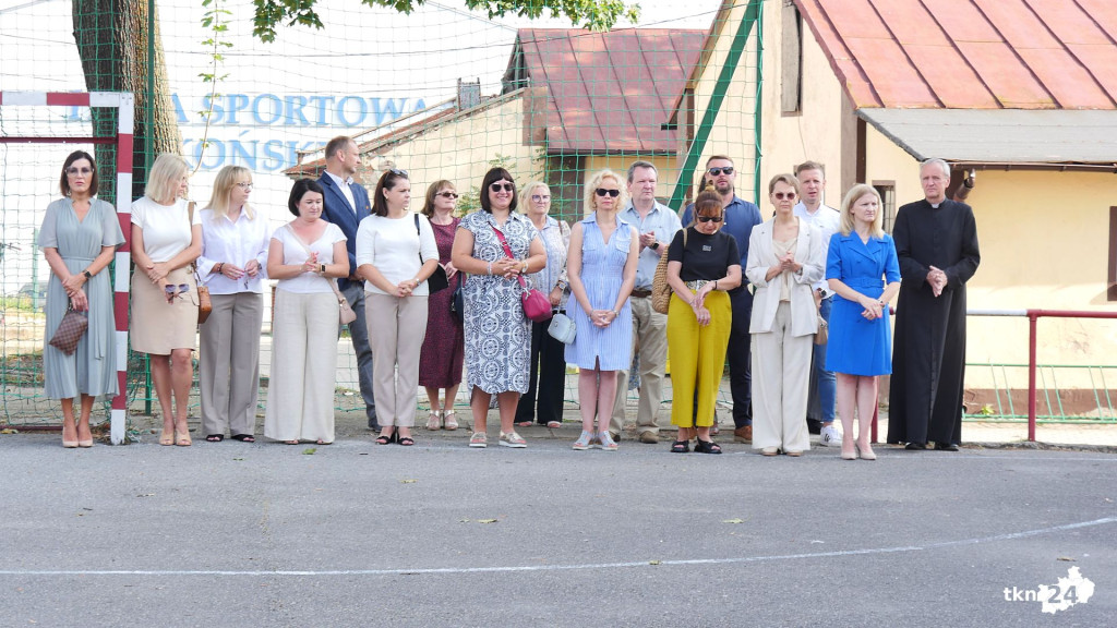 Pierwszy dzwonek już wybrzmiał! Odwiedziliśmy koneckie szkoły [wideo, zdjęcia]
