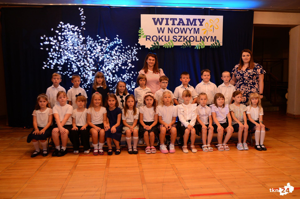 Pierwszy dzwonek już wybrzmiał! Odwiedziliśmy koneckie szkoły [wideo, zdjęcia]